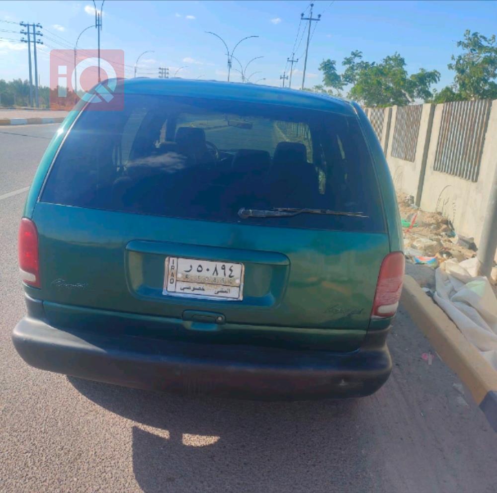 دودج كارافان